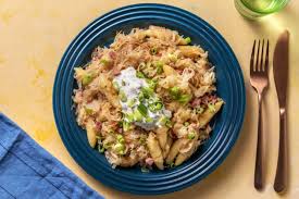 Schupfnudeln Mit Sauerkraut Rezept Hellofresh Rezept Schupfnudeln Mit Sauerkraut Sauerkraut Rezepte Mit Sauerkraut