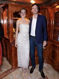 Natalia Vodianova Scintille Face A Francois Xavier Demaison Jeune Marie Radieux En 2020 Natalia Vodianova Jeune Marie Vogue Uk