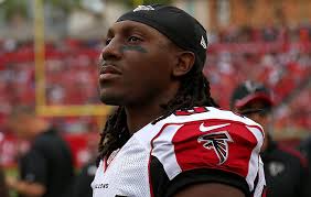Ga police defend traffic officer who stopped NFL player Roddy White