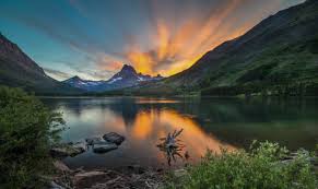 160+ Swiftcurrent Lake At Dawn Stock Photos, Pictures & Royalty-Free Images 