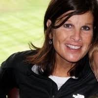 Michelle Hoff's Instagram, Twitter & Facebook