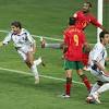 L'équipe de france de football participe en 2006 à la coupe du monde de football.malgré une phase de préparation très décriée, la sélection menée par raymond domenech atteint la finale et la perd contre l'italie aux tirs au but. 3