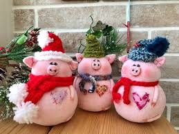 Pig Christmas Pig Pig Wearing Santa Hat New Year Pig Gifts Christmas Pig Miniature 2019 Symbol Figurines Pig Farmhouse Decor Bricolage Noel Decoration Et Bonhomme De Neige