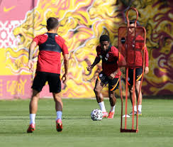 Galatasaray spor kulübü is a turkish professional football club based on the european side of the city of istanbul in turkey. S8blrohrzsbehm