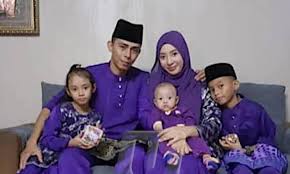 Badul atau nama sebenarnya, armaya aman ramlie, 70, dimasukkan ke ijn pada 17 februari lalu selepas mengadu sakit dada dan berpeluh. Arwah Seorang Bapa Yang Penyayang Air Mata Iringi Pemergian Mejar Mohd Zahir Yang Mati Dalam Syahid Kashoorga