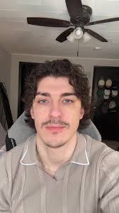 Justin Stott's Instagram, Twitter & Facebook