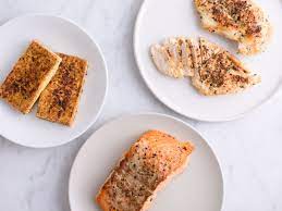 Carbohydrates provide 4 calories per gram, protein provides 4 calories per gram, and fat provides 9 calories per gram. How To Calculate How Much Protein You Need