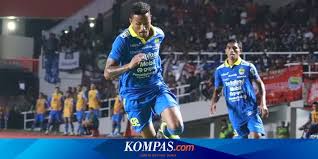 Selama dinasti han, masyarakat menggiring bola kulit lalu. Teknik Dasar Menggiring Atau Dribbling Dalam Sepak Bola Halaman All Kompas Com