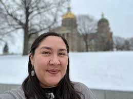 Nicolette Wise's Instagram, Twitter & Facebook