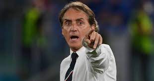 Official twitter of roberto mancini #nazionale il ct roberto #mancini firma il prolungamento del contratto fino a giugno 2026! M8oqerwlmzqf4m