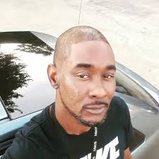 わからんけど、絶対お尻をこするわ😲💰👍🏿