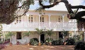 Les Maisons Creoles En Martinique Houses In Martinique Creole Maison Creole Maison Martinique Maison Coloniale
