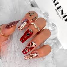 Just about every fabulous actress or starlet has donned a manicure like this one at some point in time, showing it off for the flashing camera lights for all to see. Acrylic Nails Coffin Fall New Expression Nails