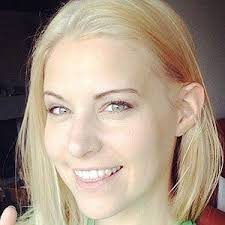 Brooke Lawson's Instagram, Twitter & Facebook