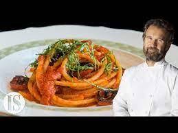 Cracco attended the pellegrino artusi institute of hospitality management in recoaro terme. Spaghetti Al Pomodoro Di Carlo Cracco Italiasquisita Net