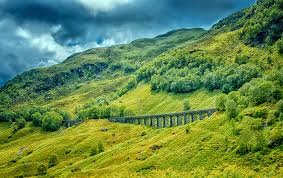Scotland) är en självstyrande riksdel (constituent country) inom storbritannien. Tog I Skottland Togbilletter Storbritannia Happyrail
