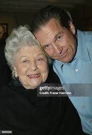 Isabel Bridges's Instagram, Twitter & Facebook