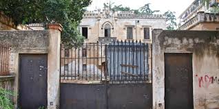 L'album è stato finalista al premio gaber e al premio tenco nella sezione miglior opera prima. Me So Mbriacata Al Bar Della Rabbia Con Un Bicchiere Di Mannarino Palermo Blog Rosalio