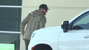 We would like to show you a description here but the site won't allow us. Eagles Qb Carson Wentz Arrives In Indianapolis After Trade Deal Wthr Com