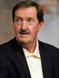 College Hoops: Herb Magee picks up win No. 1,100