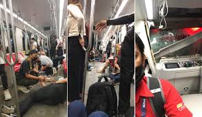 Fifteen people were inside the cable car when it fell. N7 Grub6gsenjm