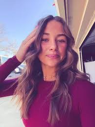 Abby Rains's Instagram, Twitter & Facebook