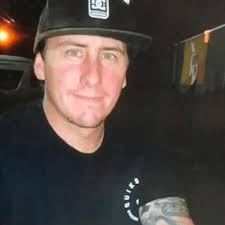 Lee Eastham missing in Whitsundays as family holds onto hope