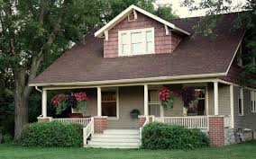 Mici Simple Dar Confortabile Si Elegante Aceste Proiecte De Case La Tara Small House Exteriors Cottage House Exterior Small House Design Exterior