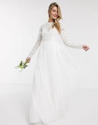 Save big on brands you love today at jcp®. Asos Elizabeth Hochzeitskleid Mit Perlenbesticktem Oberteil In Weiss Lyst
