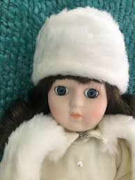 House of Lloyd 16" Porcelain DOLL '88 Christmas Around the World Vtg  Collectible