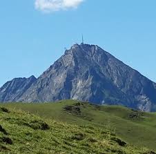 Let us know what's wrong with this preview of les pyrénées les 100 plus belles courses et randonnées by patrice de bellefon. Les Plus Belles Randonnees Des Pyrenees Home Facebook