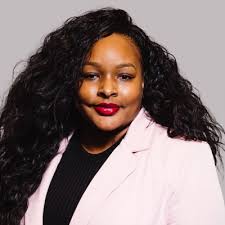 LinkedIn fam, are you counting down the minutes until the weekend? Or do  you love what you do and can't wait to continue over the weekend and