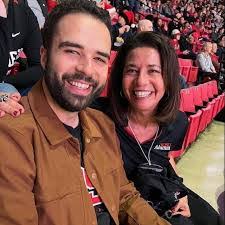 Clarissa Miranda's Instagram, Twitter & Facebook