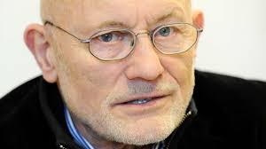 «ich wollte nicht nur über über das thema lesen, ich wollte das alles auch selber anwenden und neues erkunden. Rudiger Nehberg Menschenrechtsaktivist Und Survival Pionier Ist Tot Panorama