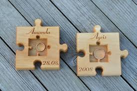 Ringkissen Holz Ring Kissen Fur Hochzeit Holz Dekor Ein Designerstuck Von Dugun Fikirleri Yaratici Fikirler