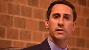 Former Burr Ridge mayor seeks return to office, faces one of three chosen  as mayor pro tempore