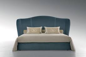 Daring creativity and artisanal excellence since 1925. Lenzuola Matrimoniali Fendi