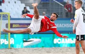И будьте в курсе текущего счёта, авторов всех голов. Plyazhnyj Futbol Est Medal Sbornaya Rossii Pereigryvaet Yaponcev V Matche Za 3 Mesto Na Chm Po Plyazhnomu Futbolu Video Sport Ru