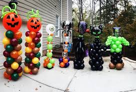 Fabulous Halloween Theme Outdoor Decor Idea Halloween Halloweenparty Halloweendecorations Diy Balloon Decorations Balloon Decorations Halloween Balloons