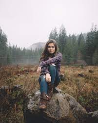 The Outdoors Are The Best Doors Hannah Hearts Giraffes Photography Poses Women Photography Women Outdoor Photoshoot