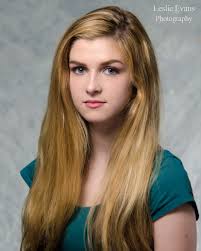 Melanie Applegate's Instagram, Twitter & Facebook