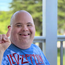 Who kept their ship patches I wish I had my first two ships patches USS  WALLER DD-466 ,USS STRONG DD -758