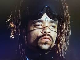 Geoffrey Baer's new quiz show, Middle Person