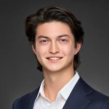 Fun night spent with a large group of UNC undergrads (real estate club)  interested in the commercial real estate industry! Great questions from  some very sharp students. I shared my journey from… |