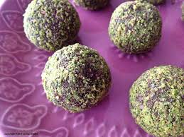 Check spelling or type a new query. Palline Dolci Con Cocco Mandorle Cacao E Pistacchi