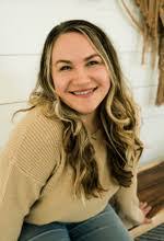 Jennie Frazier's Instagram, Twitter & Facebook