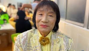 ⭐Nghệ sĩ Minh Vương Nghệ sĩ Minh Vương, một trong những "ông hoàng cải  lương" lừng lẫy, đang tận hưởng cuộc sống bình yên ở tuổi U80 sau một hành  trình nghệ