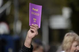 Ministerul muncii a răspuns lapidar la acest punct: Ministerul Muncii AnunÅ£ Important Despre Expedierea La Domiciliu A Banilor Din Recalcularea Pensiilor