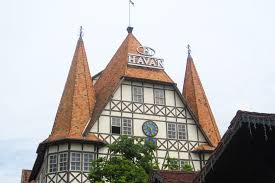 Blumenau is a city in vale do itajaí, state of santa catarina, in the south region of brazil. Deutsche Stadt Blumenau Das Europaische Tal In Brasilien