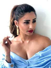 Altspacevr is a social vr platform that was founded in 2013 and launched its initial product in may 2015. Actress Daisy Shah Navel Shefalitayal